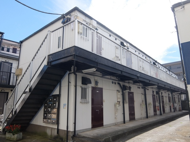 第２久野マンションのエントランス