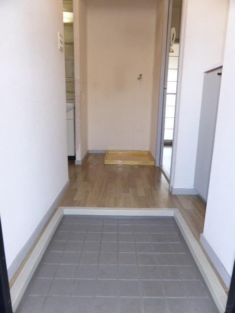 ヤマサハイツの玄関|きれいな玄関です