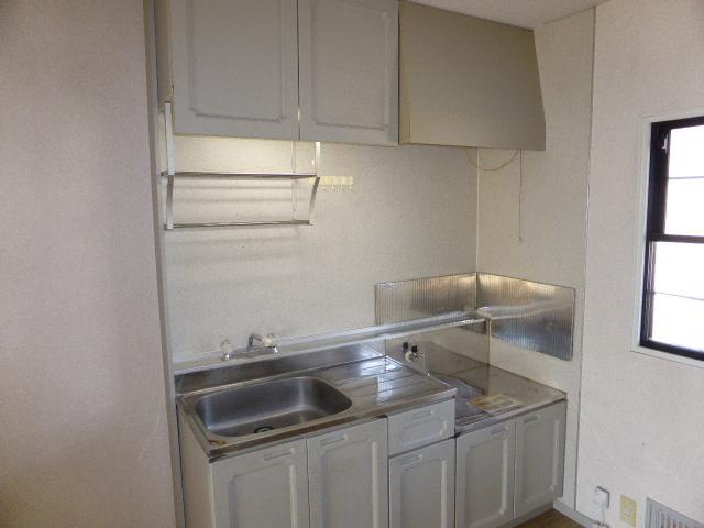 ヤマサハイツのキッチン|お料理しやすいキッチンです