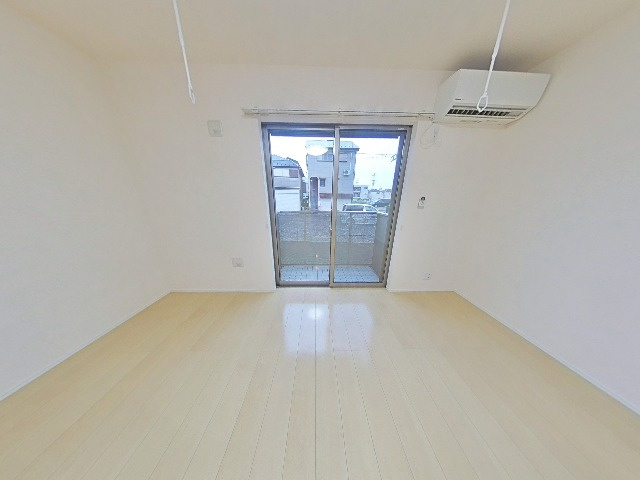 アン　ディオールの居間・リビング|明るい洋室です