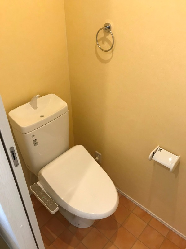 アン　ディオールのトイレ|落ち着いた色調のトイレです