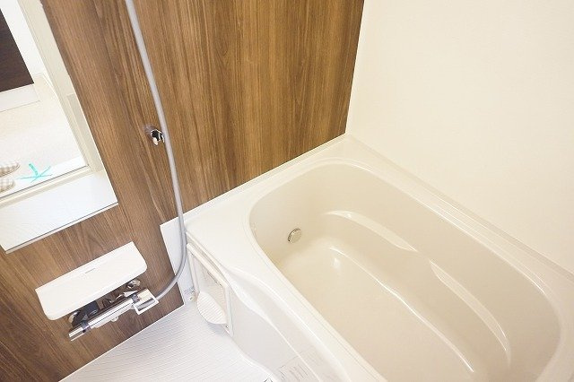 ネオ・グレイス　蕨の浴室|日々の疲れを癒すお風呂付です