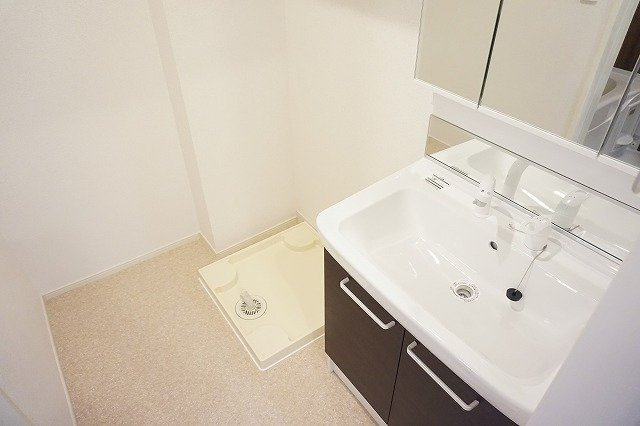 ネオ・グレイス　蕨の洗面所|忙しい朝には欠かせない洗面所です