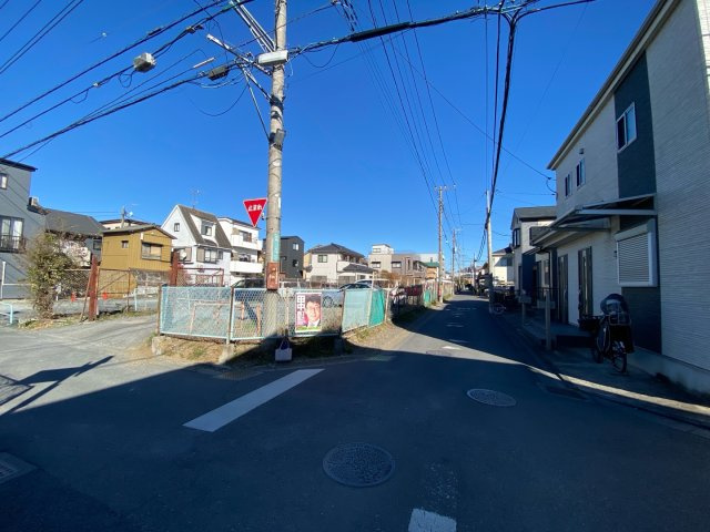 新開1丁目の駐車場|物件正面に駐車場有り※管理外ですので参考までに。