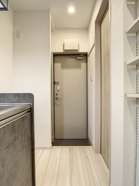 コンフォート川口の玄関|収納もある玄関です