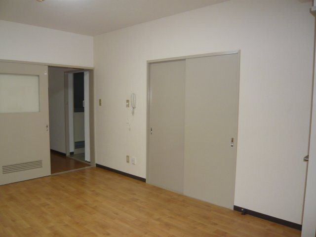 プレミアムフラット浦和仲町の収納|納戸です