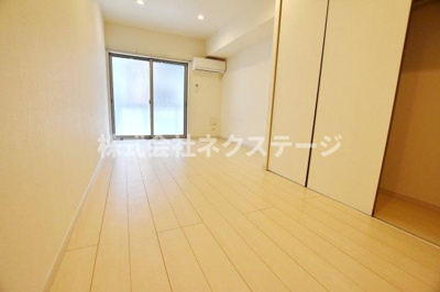 【洋室】 | リブリ・クインスヴェール