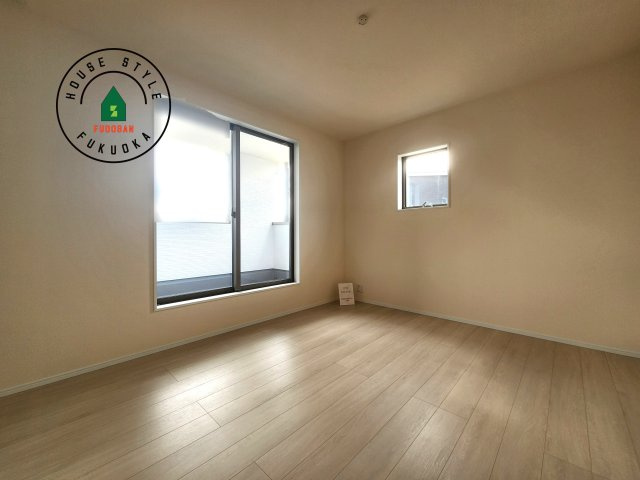 福津市西福間3丁目第1-1棟（1号棟）の内観：施工例|主寝室には収納力に優れたクローゼットがありますので、お部屋もすっきり片付きます。