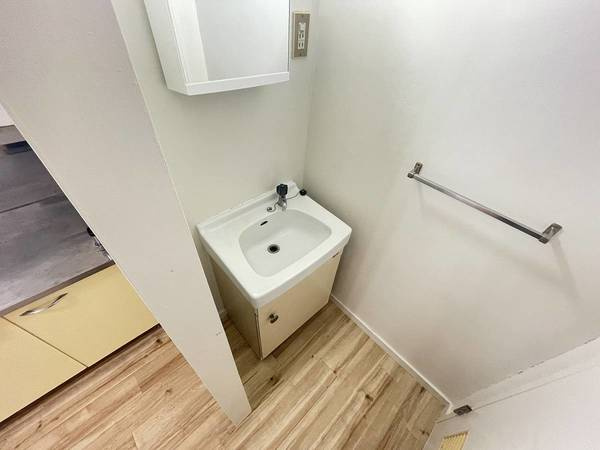 ビレッジハウス上尾4号棟の洗面所|ビレッジハウスの同一物件・同一タイプの間取りの写真です