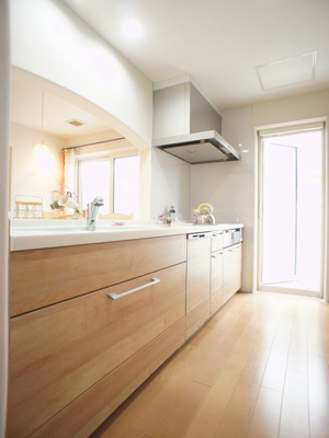 【キッチン】 | 鹿沼市貝島町モデルハウス | システムキッチン3口コンロ付きです(^^♪