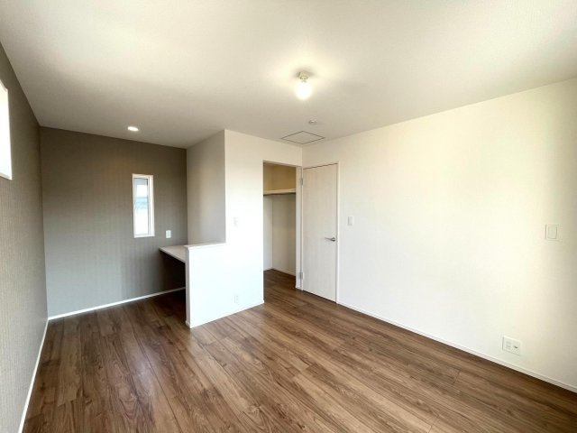 豊田市高上2丁目2期　新築分譲住宅　全2棟　2号棟の洋室|居室は、収納つきで子ども部屋や寝室など多彩な用途の利用ができます♪