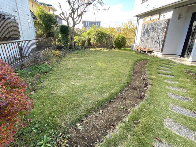 茂原市谷本　中古戸建の庭