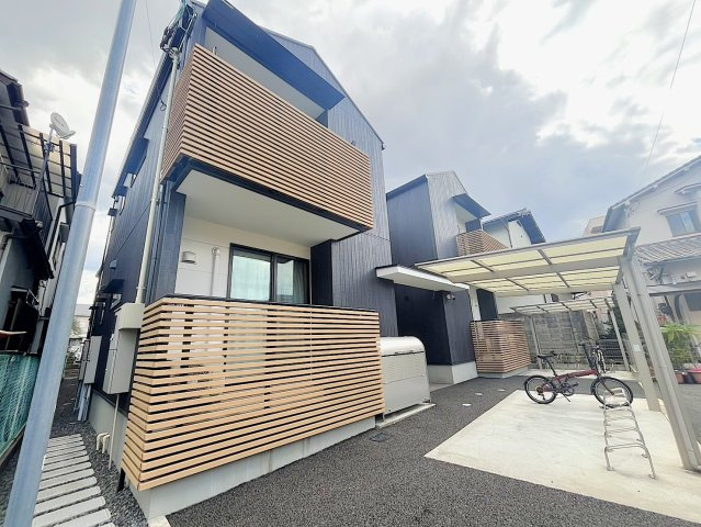 T-LIVING府中本町の外観