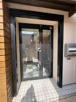 【エントランス】 | 神宮前五丁目戸建 |  