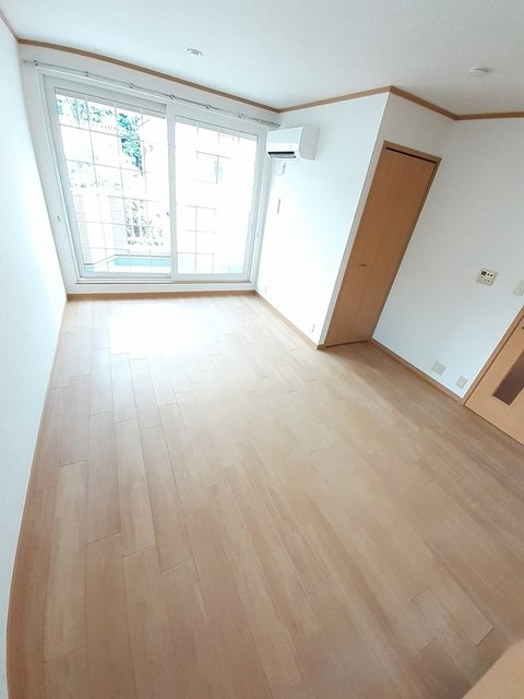 グランツ・マルシバ２の居間・リビング