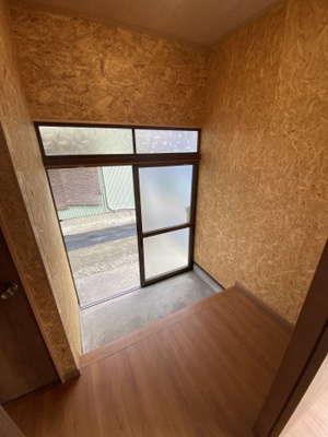 【玄関】 | 中里1丁目貸家