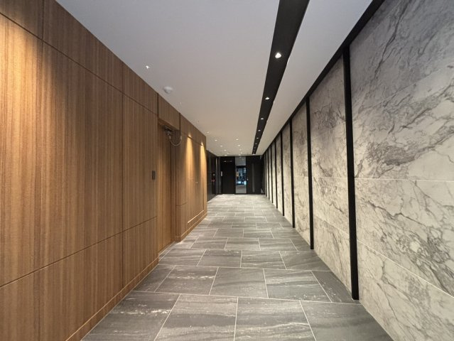 船場エースビルのロビー