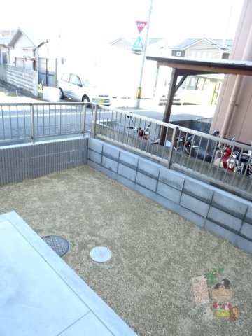 リュミエール　Ａの庭