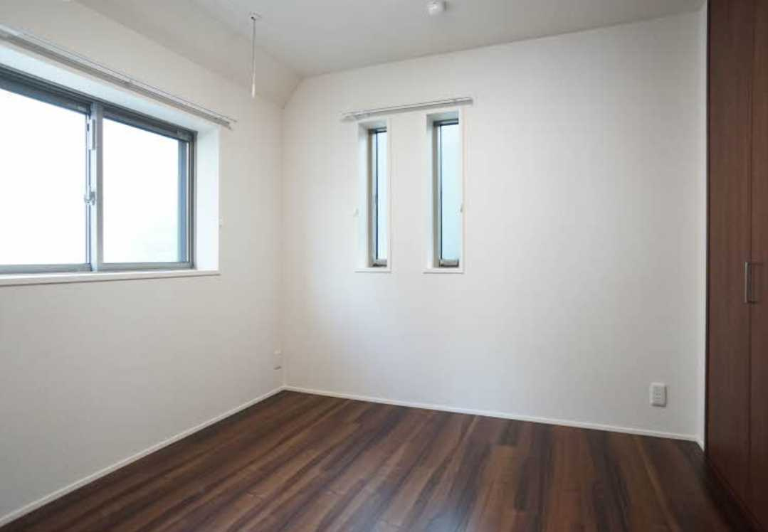 アルファーストⅡ　敷金０　ネット無料　シャーメゾンの居間・リビング