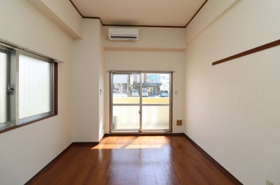 【居間・リビング】 | ウエスト・コート仲本（ＲＨ） | ウエスト・コート仲本（ＲＨ）★那覇市安謝エリア