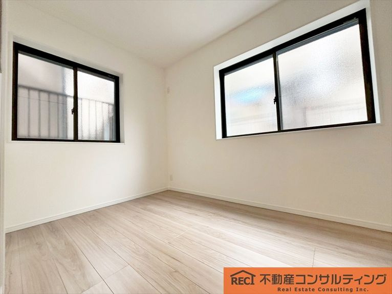 神戸市灘区篠原中町4丁目　新築戸建の寝室