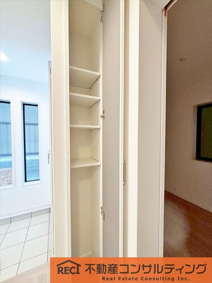 神戸市灘区篠原中町4丁目　新築戸建の収納