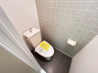 【トイレ】 | ラントシュトラーセ