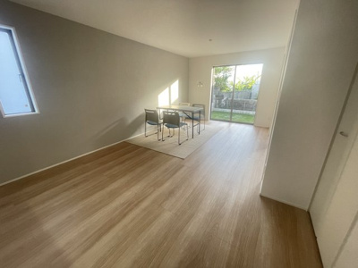 【居間・リビング】 | うるま市豊原2期（全3棟）ラスト3号棟 | 3号棟　LDK17帖♪リビング階段＆リビング収納付き♪