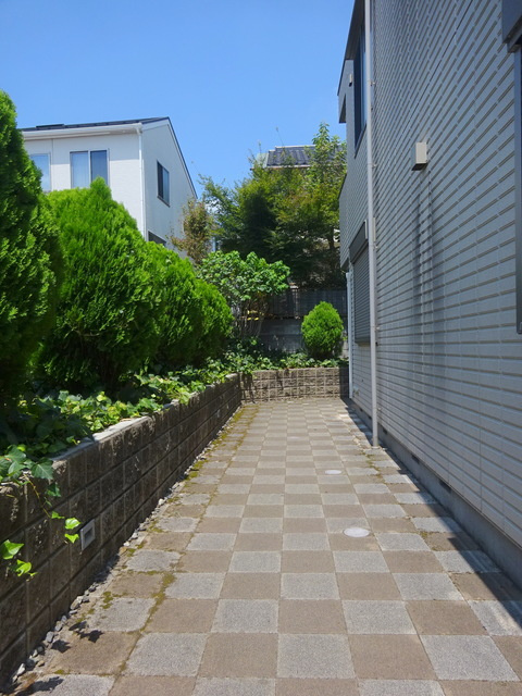 ヘーベルメゾン大和田公園のエントランス
