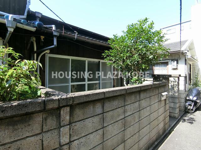陸ノ町貸家の外観