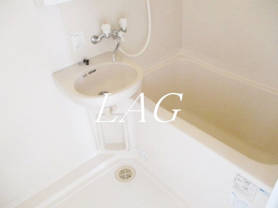 【浴室】 | ＹＯＮＥＤＡＹＡビル | お風呂です。