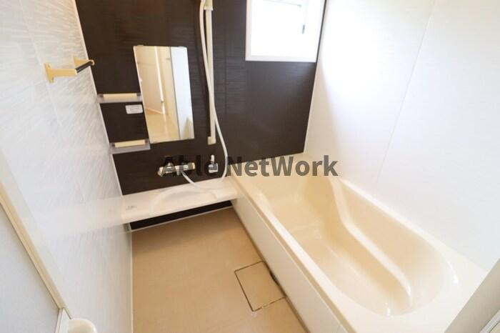 サンライズＹＡＭＡＴＯ Bの浴室|追い炊き機能付きバス