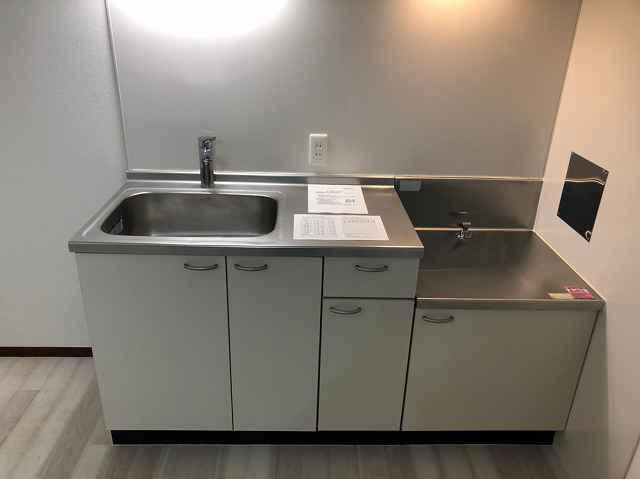 さいたま市中央区上落合２丁目のアパートのキッチン|お料理しやすいキッチンです