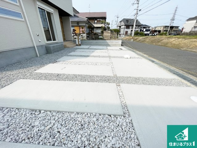 ●29(土)30(日)現地説明会！　香芝市真美ヶ丘　限定1邸の駐車場|駐車スペース！散水栓があるので、こまめに愛車を洗えます！