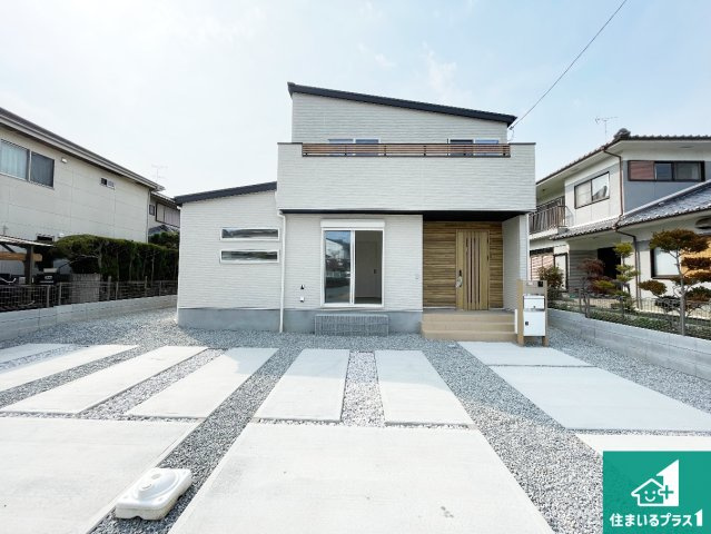 ●29(土)30(日)現地説明会！　香芝市真美ヶ丘　限定1邸の外観|安心の10年保証！外観を美しく保ち、雨水で汚れを落とします！気になることがありましたら、お気軽にお問い合わせください！