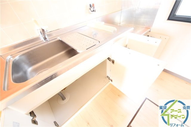 ファジーアドザックスC棟のキッチン|※類似部屋