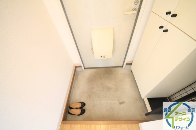 ファジーアドザックスC棟の玄関|※類似部屋