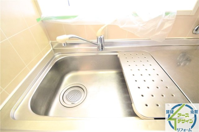 ファジーアドザックスC棟のキッチン|※類似部屋