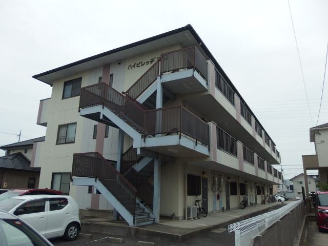 ハイビレッヂ江口の外観