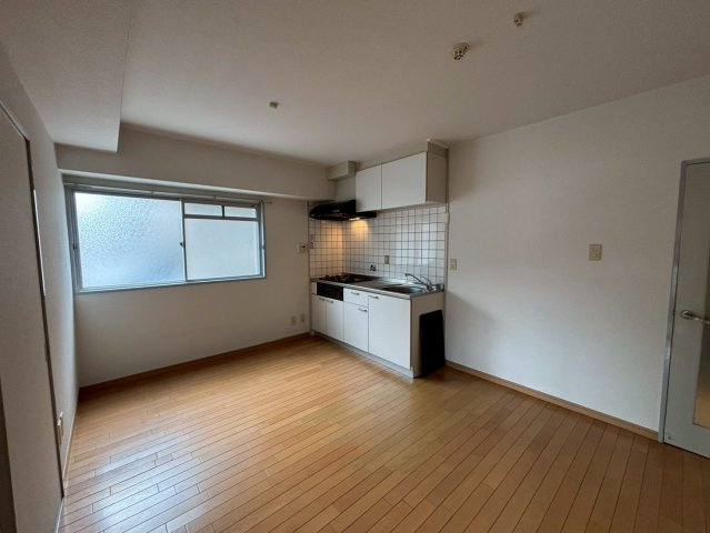 ピアイースト姫路白浜の居間・リビング