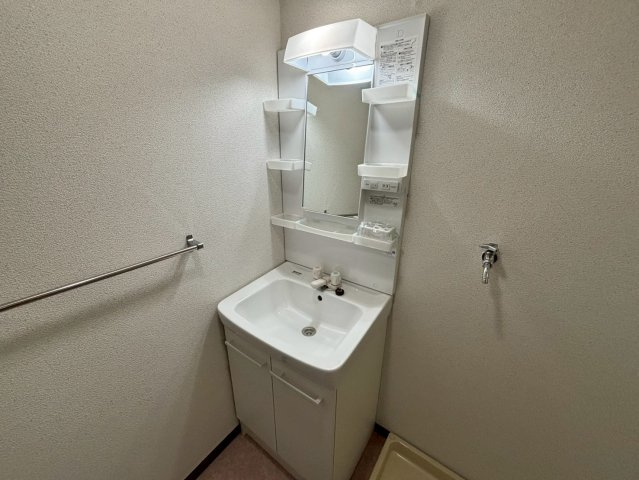 ピアイースト姫路白浜の独立洗面台