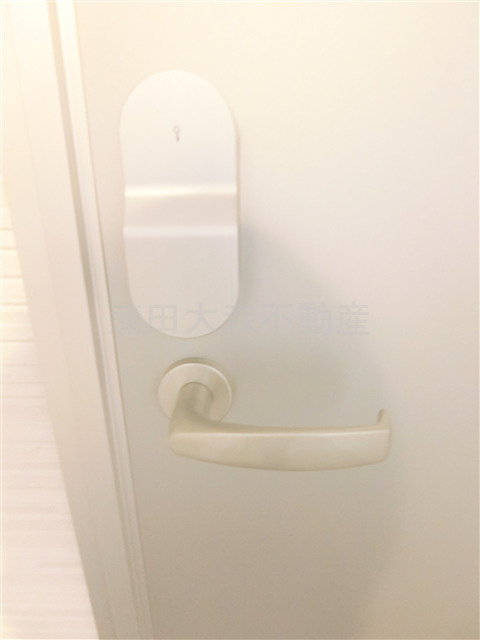 REGALEST KAMATA(レガリストカマタ）の玄関