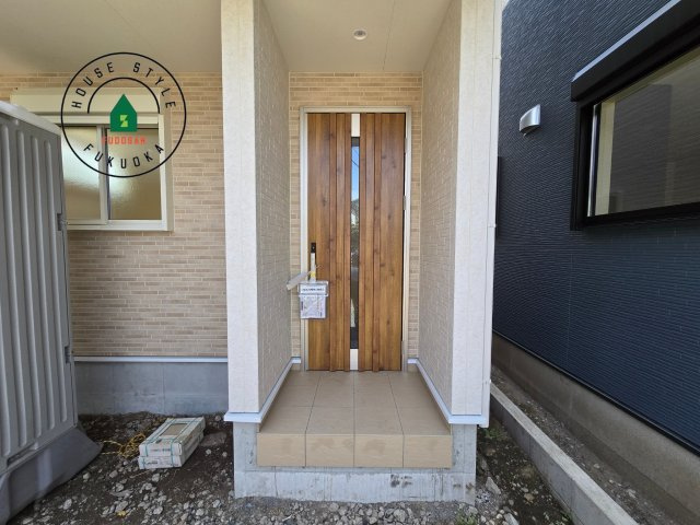 粕屋郡篠栗町田中4丁目第3-1棟（1号棟）の外観：施工例|おでかけの時も帰った時も、「我が家」を最初に感じでもらえる素敵な空間に。