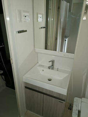 【洗面所】 | プレール・ドゥーク川口並木 | ゆったりとスペースのある洗面所