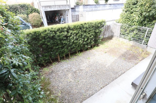 ハイツ白樫の森のバルコニー