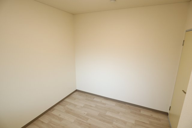 ハイツ白樫の森の洋室