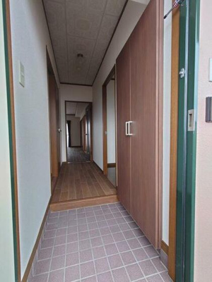 【玄関】 | Ｃｉｒｕｅｌａ須屋