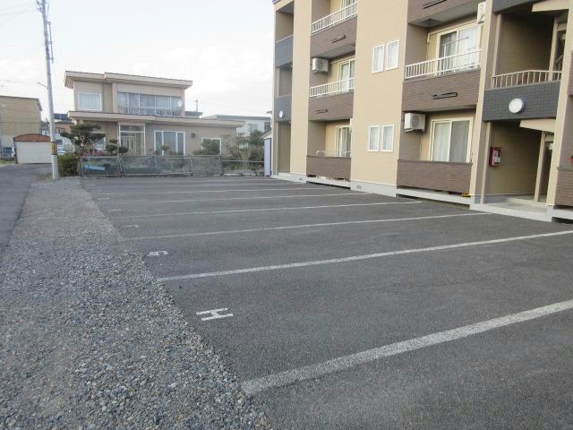 ヴィフレアの駐車場