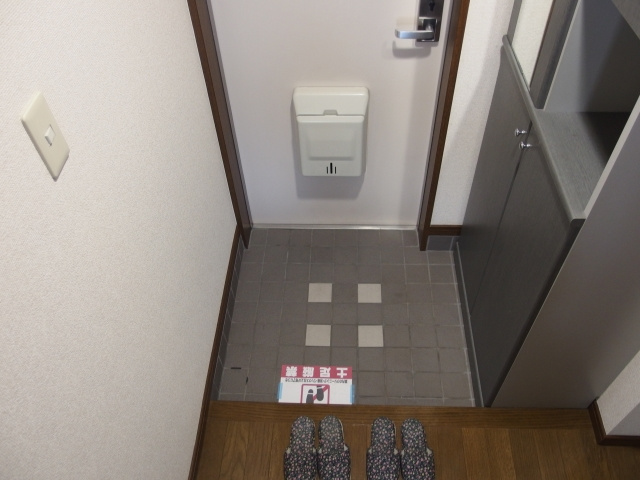 光ハイムの玄関