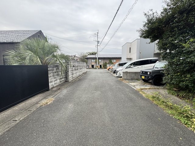 【前面道路含む現地写真】 | 阿蘇郡西原村布田 | ☆前面道路も広く運転もしやすいですね☆